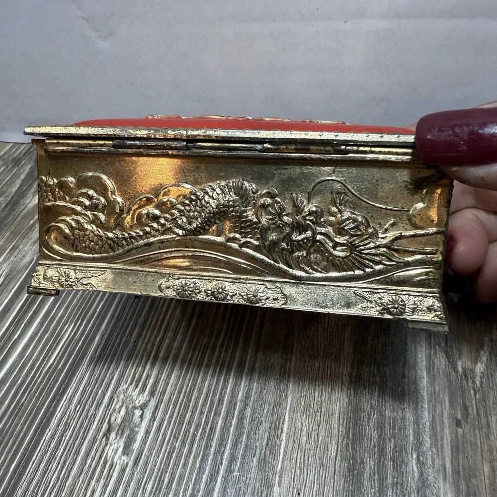 VTG Brass Trinket Box Red With Gold Tone Flowers With Red‎ Velvet Lining Ornate